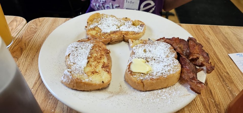 French Toast w Side of Bacon